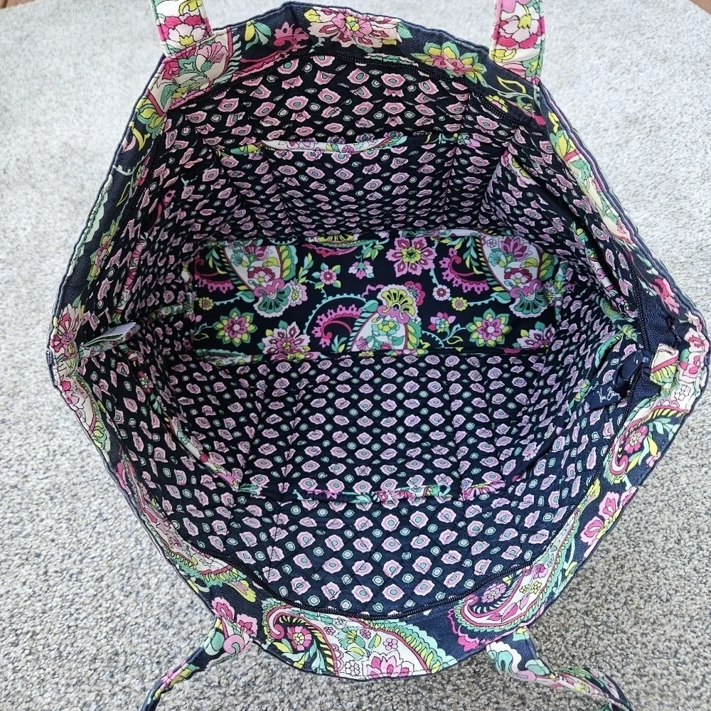 Vera Bradley Petal Paisley Tic Tac Tote Large Floral Shoulder Bag Zip Top